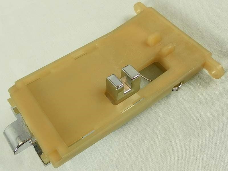 Кнопка відкриття механізму для кухонного комбайна Kenwood KW715783 original1