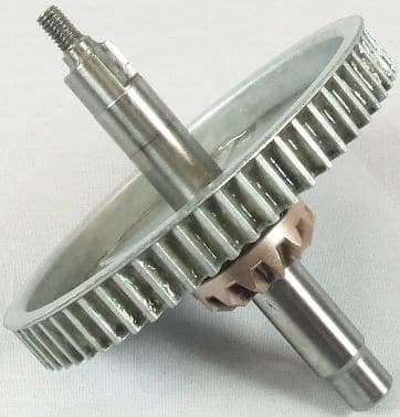 Вал вертикальный приводной кухонного комбайна Kenwood KW715267